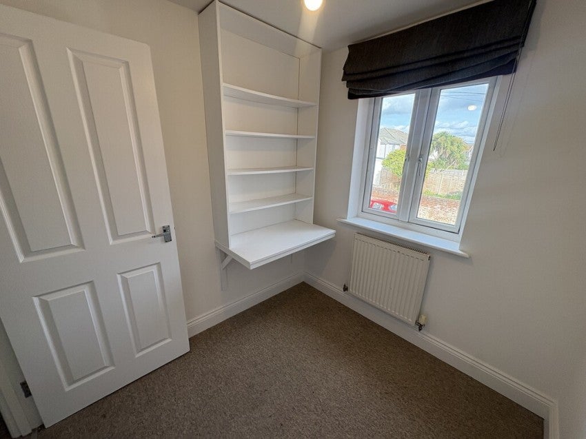 Flat Rose Road in Southampton