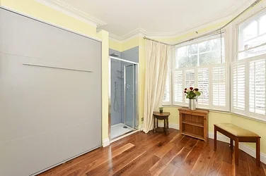 Flat Harbord Street in Greater London