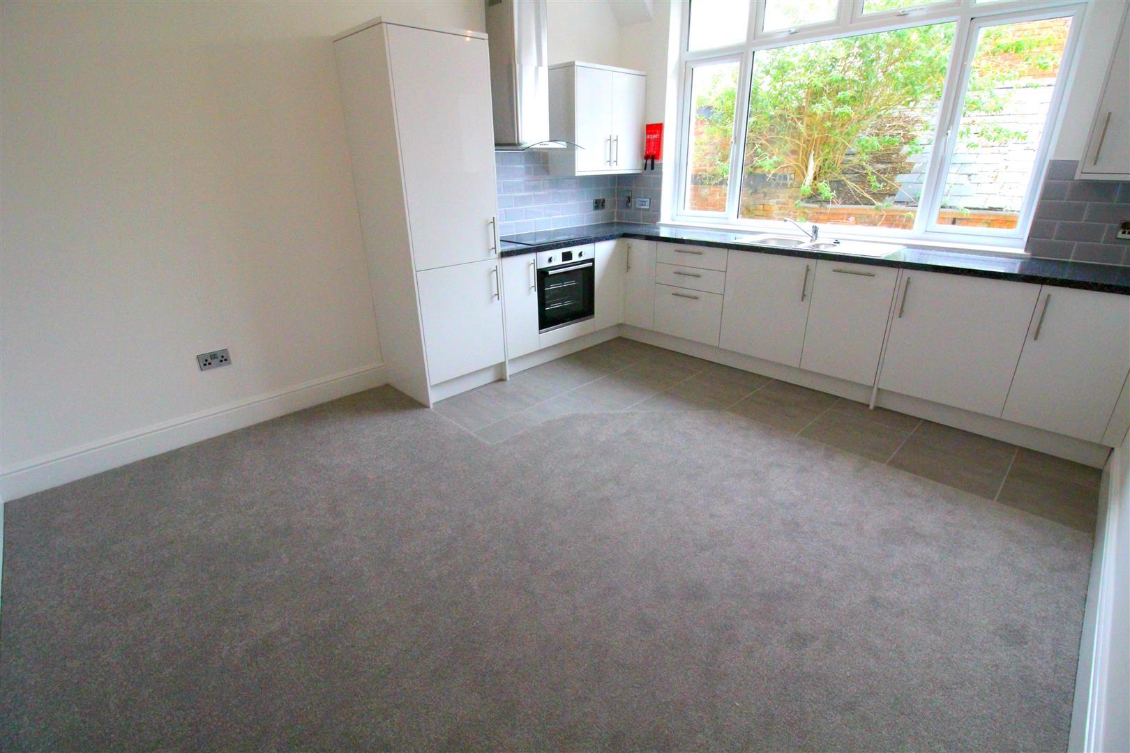 Flat Lawrence Sheriff Street in Rugby