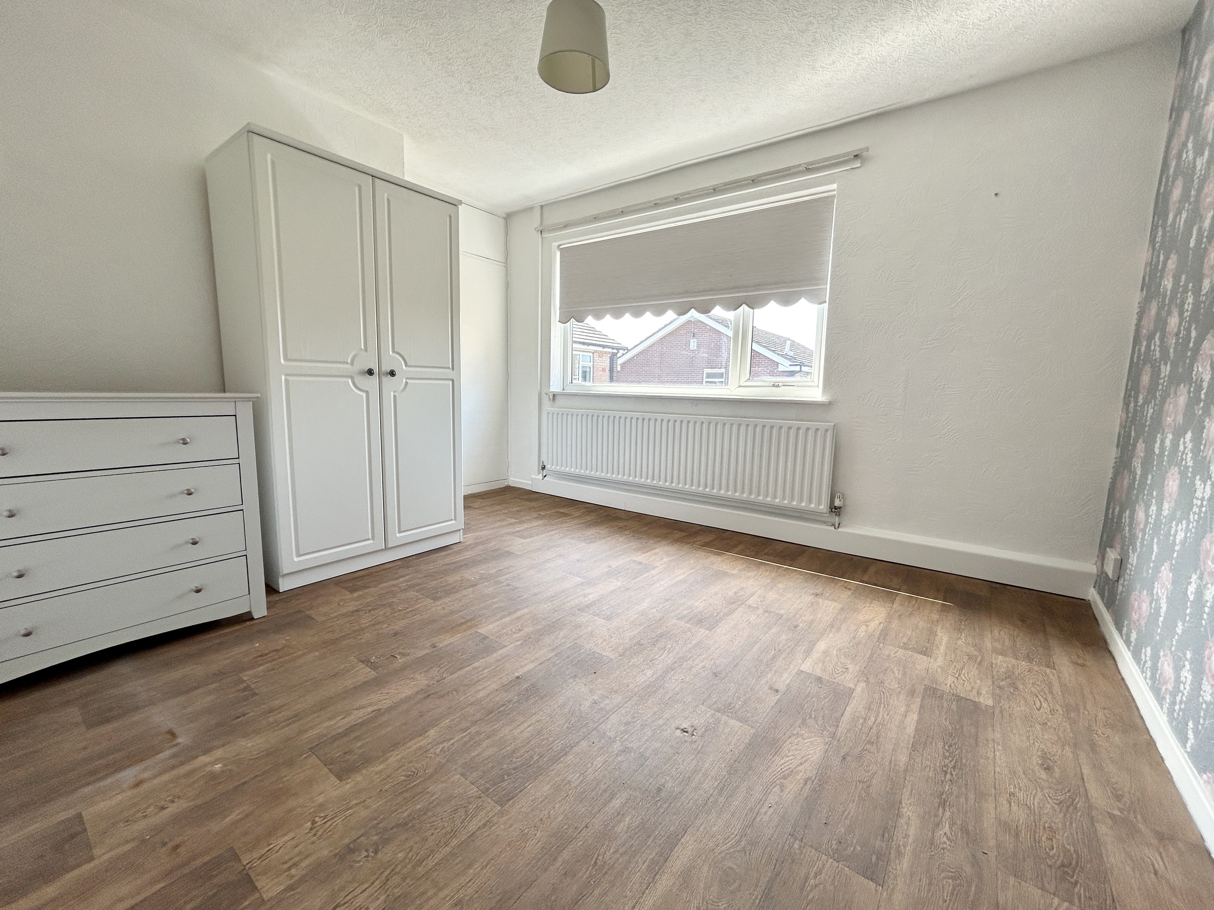 Flat Dorchester Road in Salford