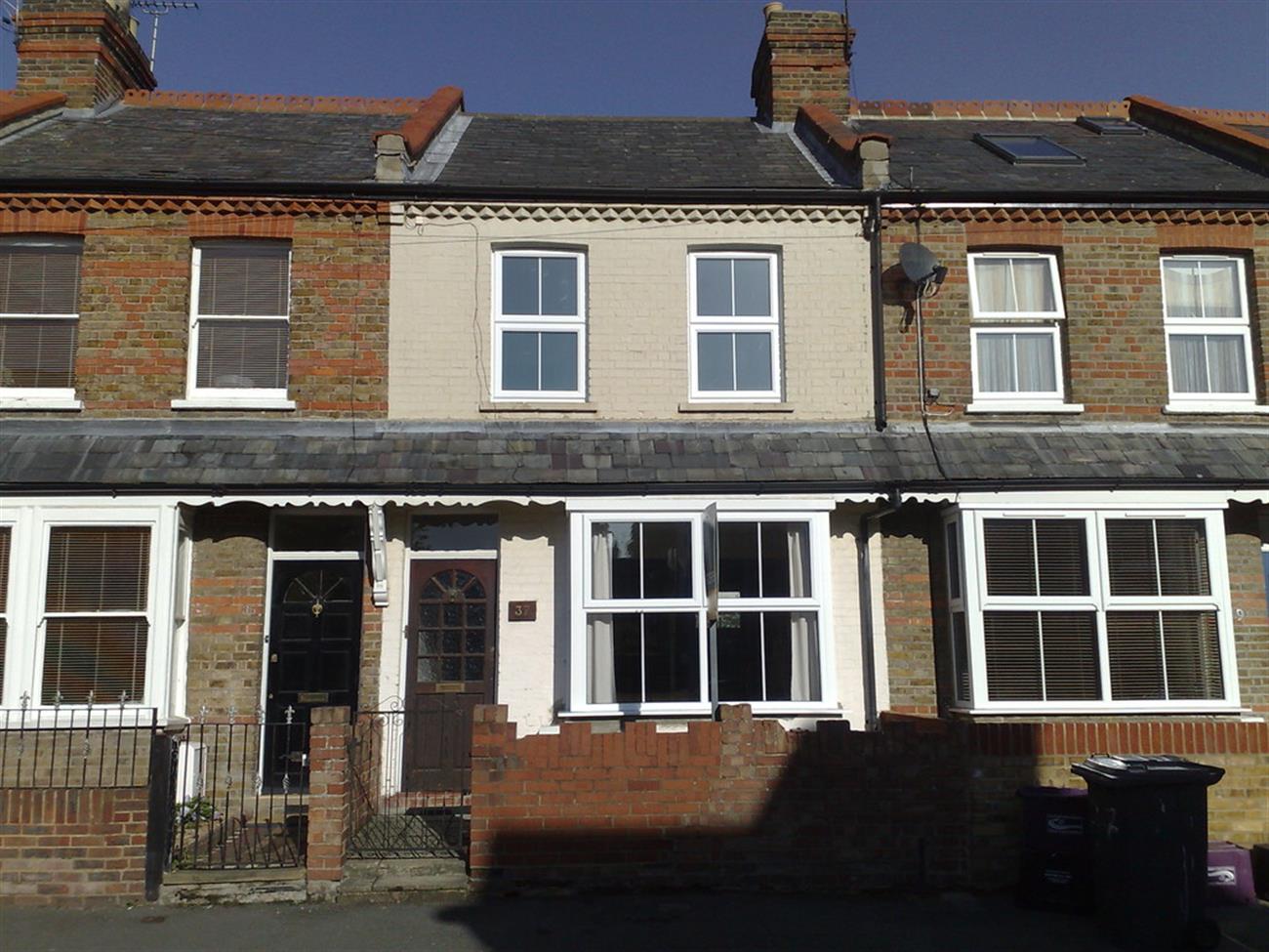 House Victor Road in Windsor