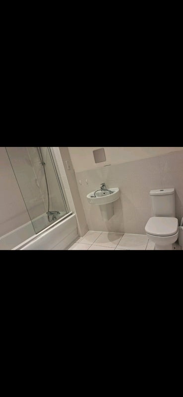 Room Arley Moss Road in Manchester