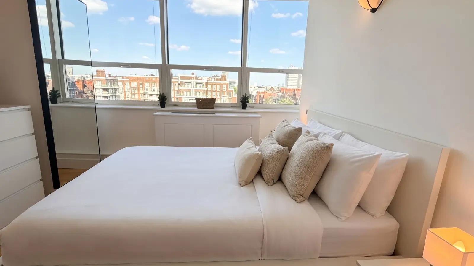 Flat Marylebone Road in City of Westminster