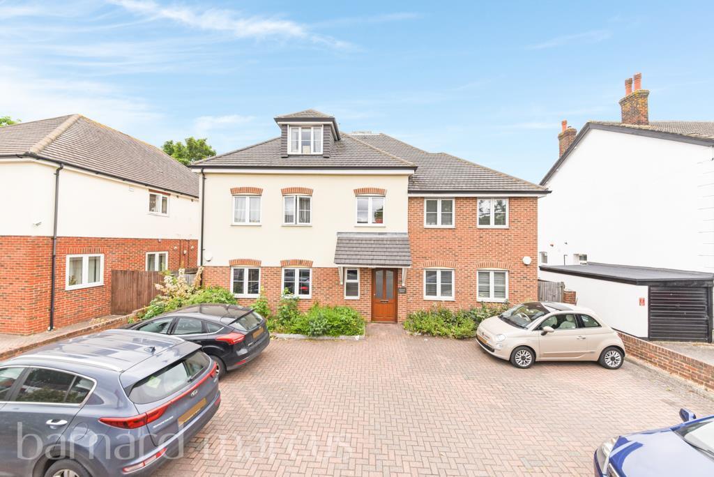 Flat Epsom Road in Epsom and Ewell