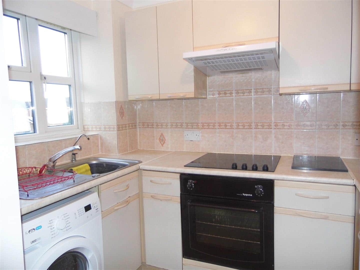 Flat Chatsworth Road in Chichester