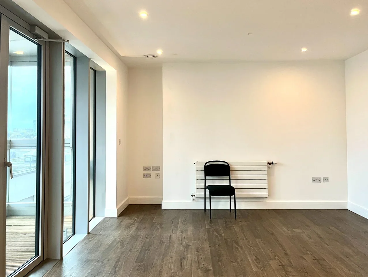 Flat Barking Road in Greater London