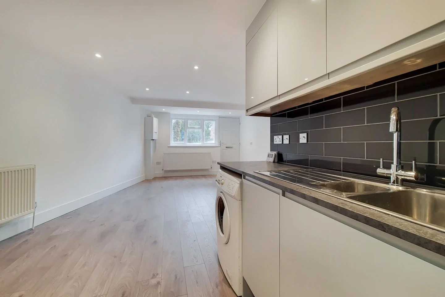 Flat Rutland Drive in Greater London