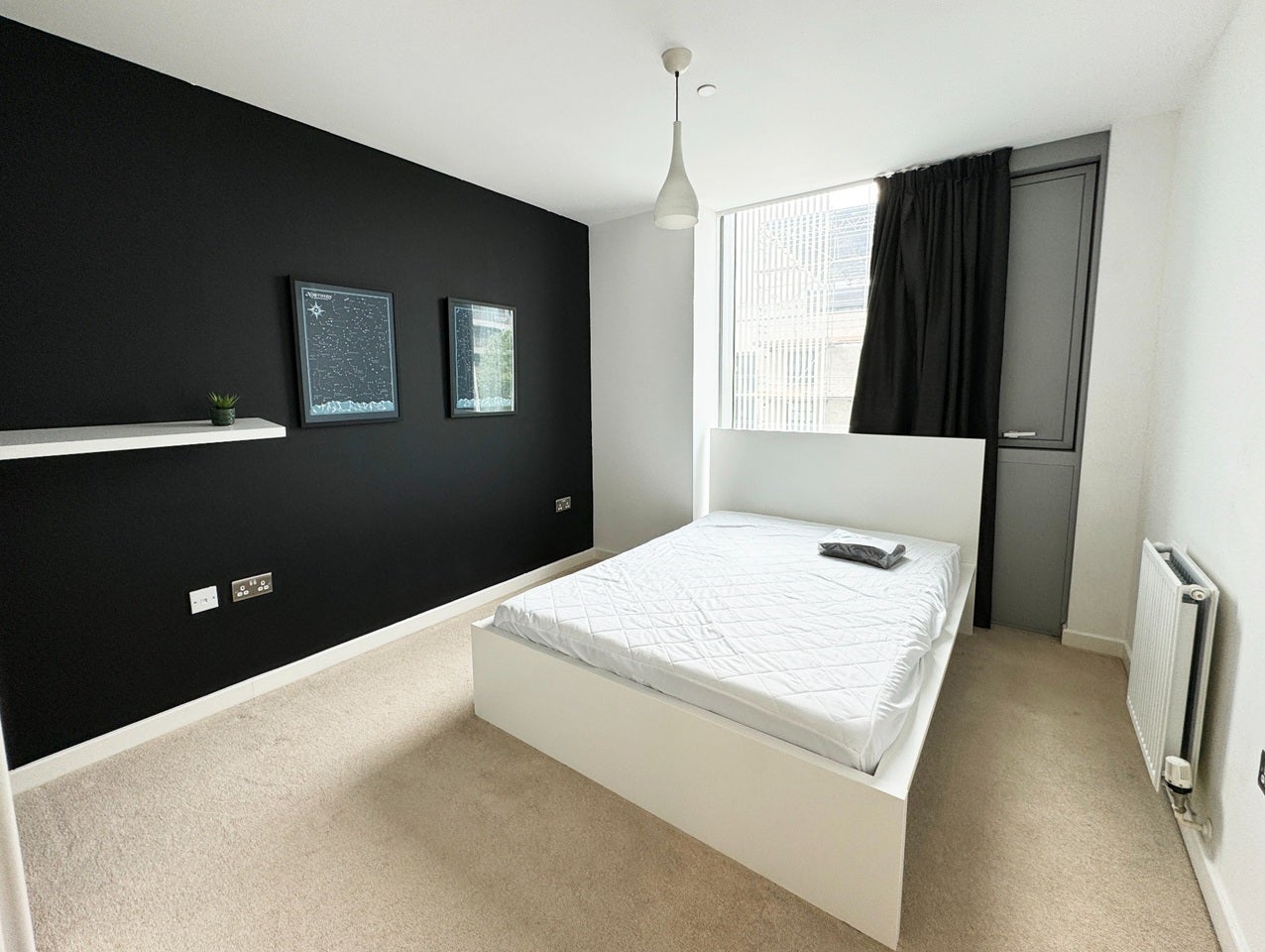Flat Dancers Way in Greater London