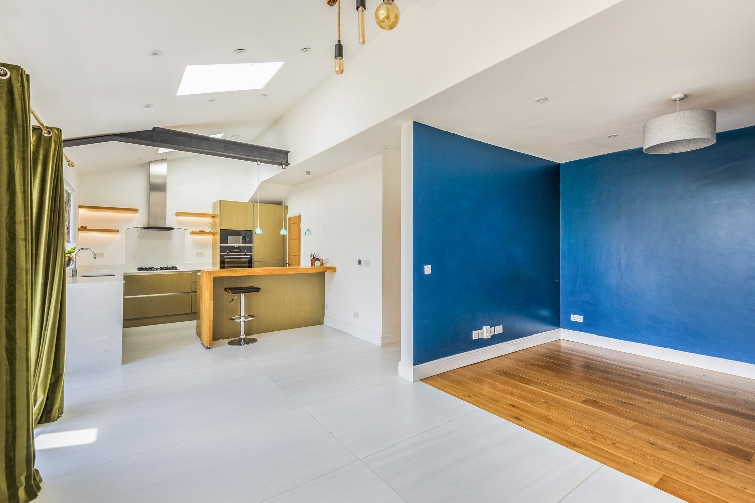 House Links Road in Greater London