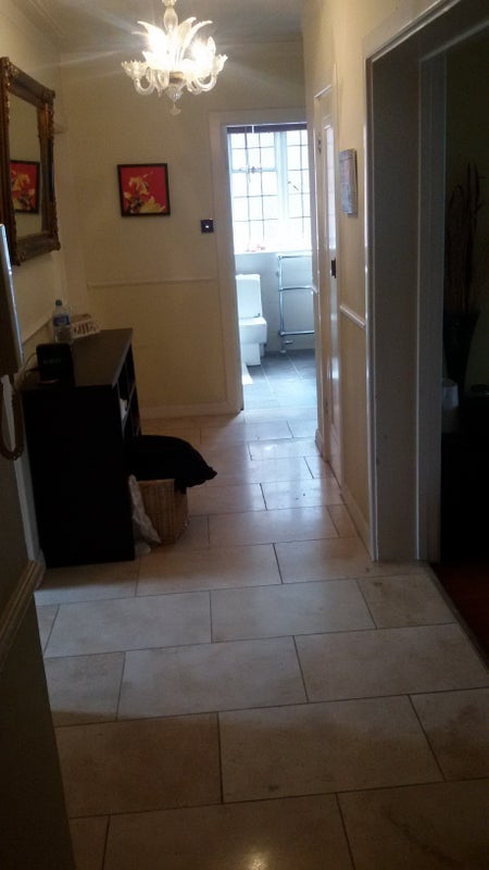 Room Highlands Heath in Greater London