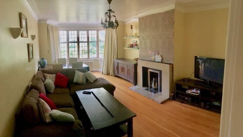 Room Highlands Heath in Greater London