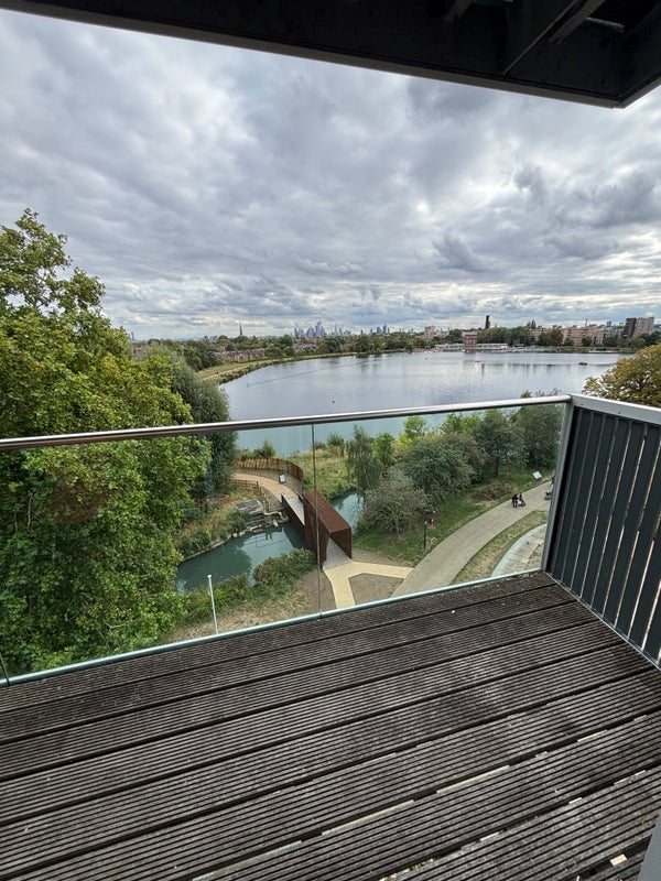 Room Woodberry Grove in Greater London