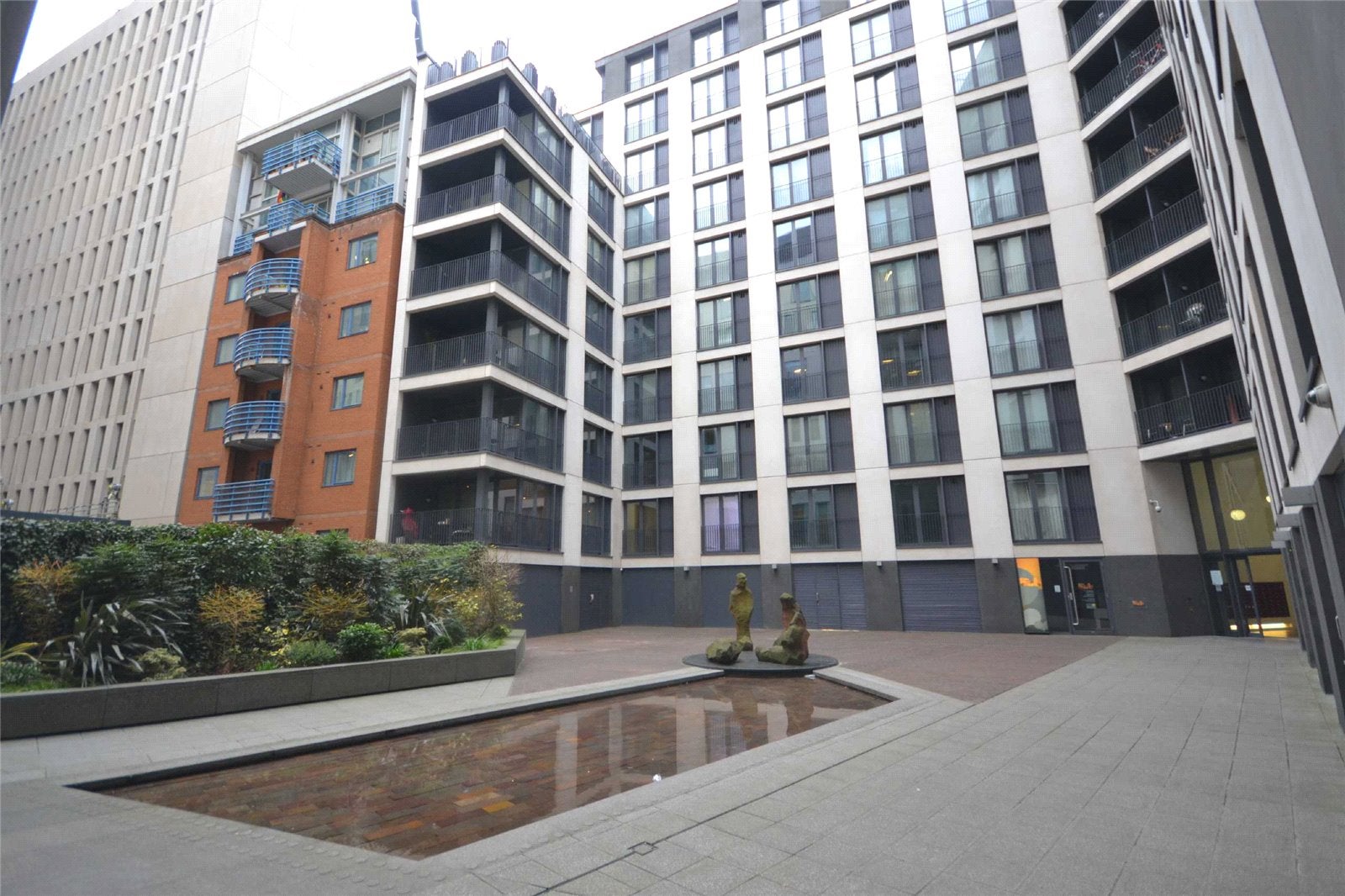 Flat Whitworth Street in Manchester