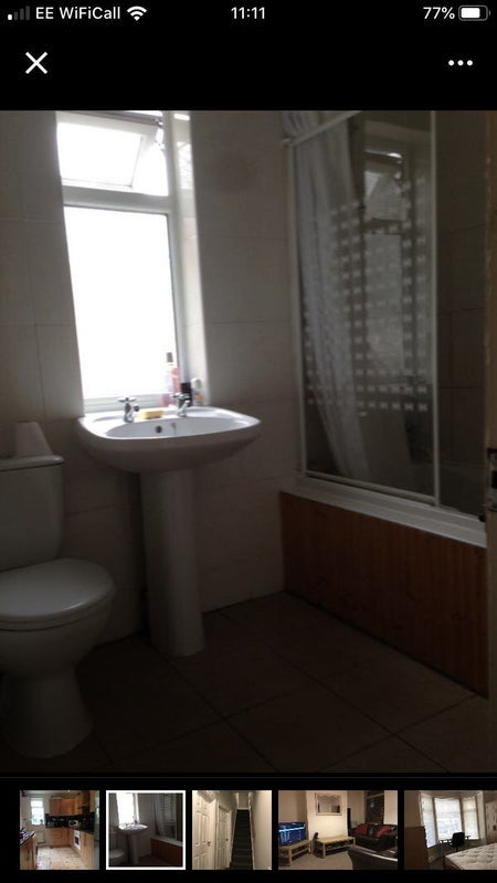 Room Dargle Road in Trafford