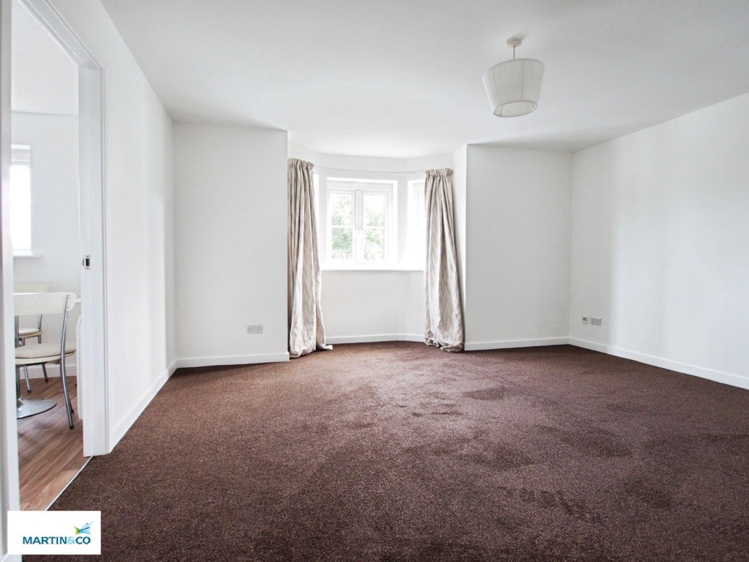 Flat Lloyd Court in Rutherglen