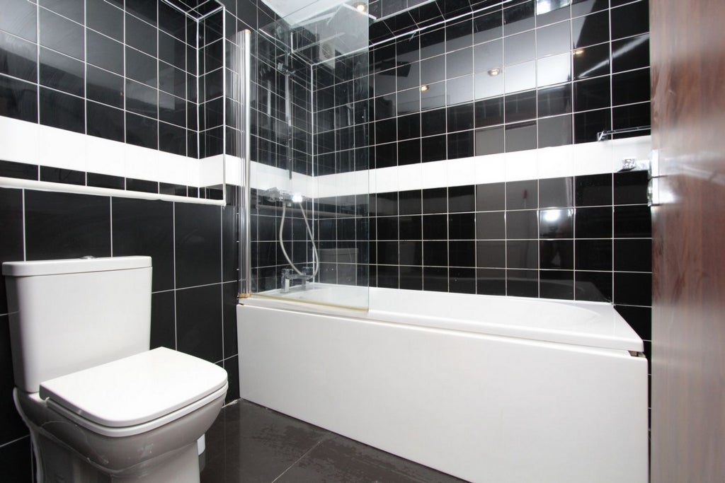 Room Globe Road in Greater London