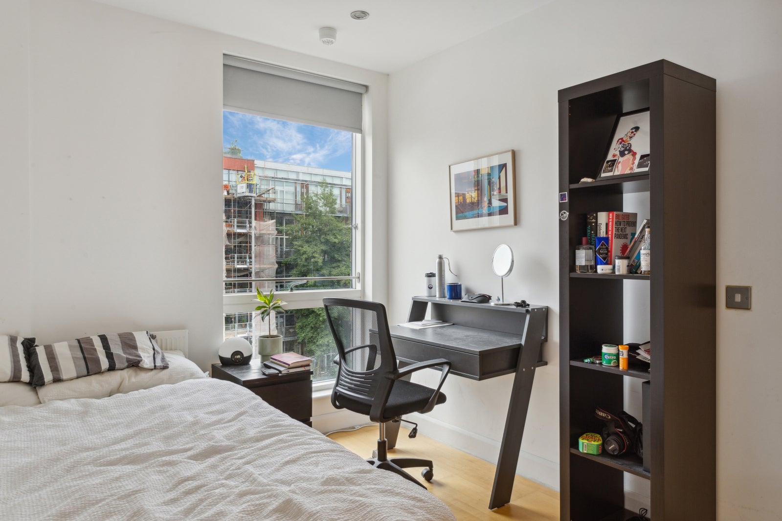 Flat De Beauvoir Crescent in Greater London