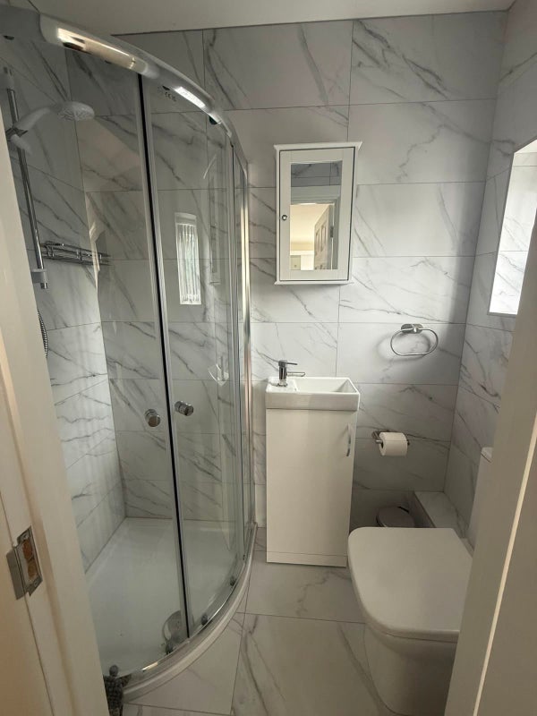 Room Ferndown Road in Metropolitan Borough of Solihull