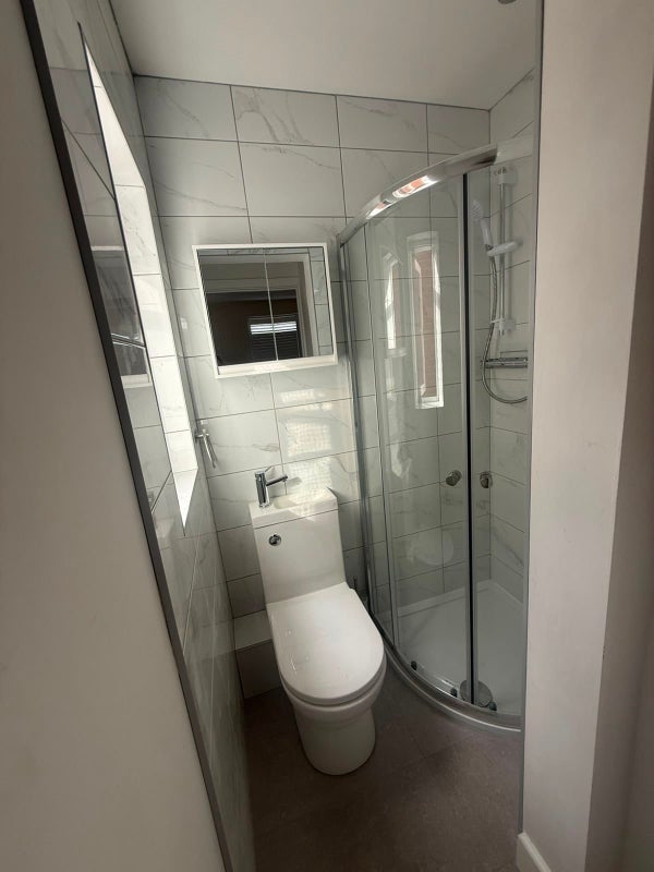 Room Ferndown Road in Metropolitan Borough of Solihull