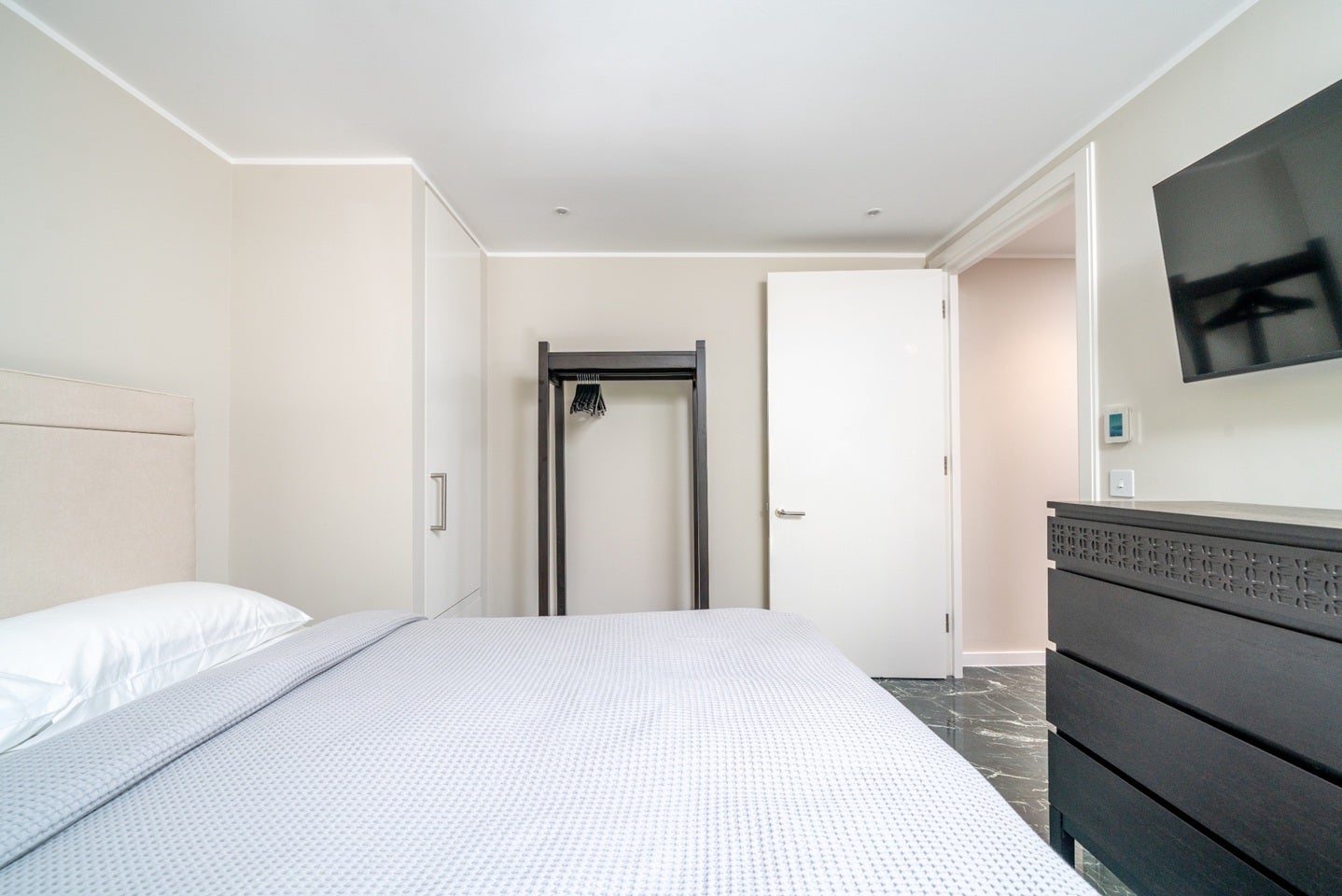 Flat Rochester Row in City of Westminster