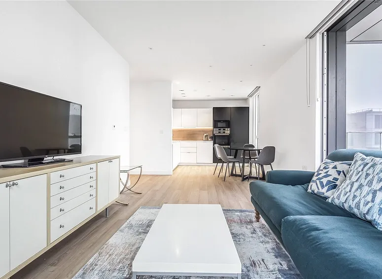 Flat Woodberry Down in Greater London