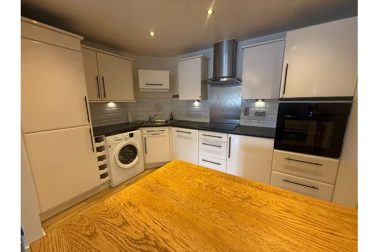 Flat Timber Bush in City of Edinburgh