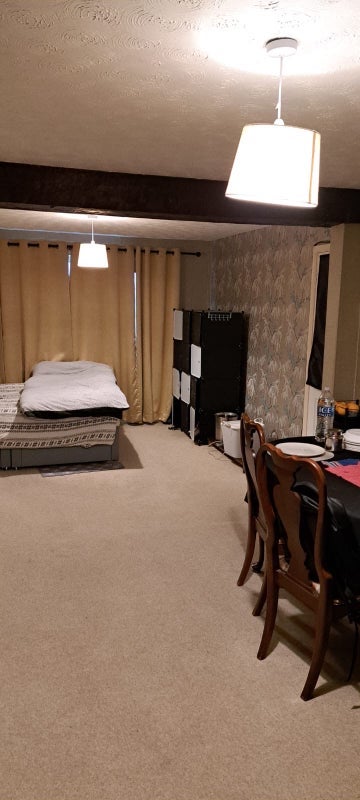 Room Clare Road in Maidenhead