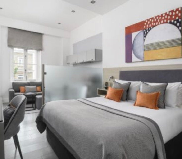 Room Templeton Place in Greater London