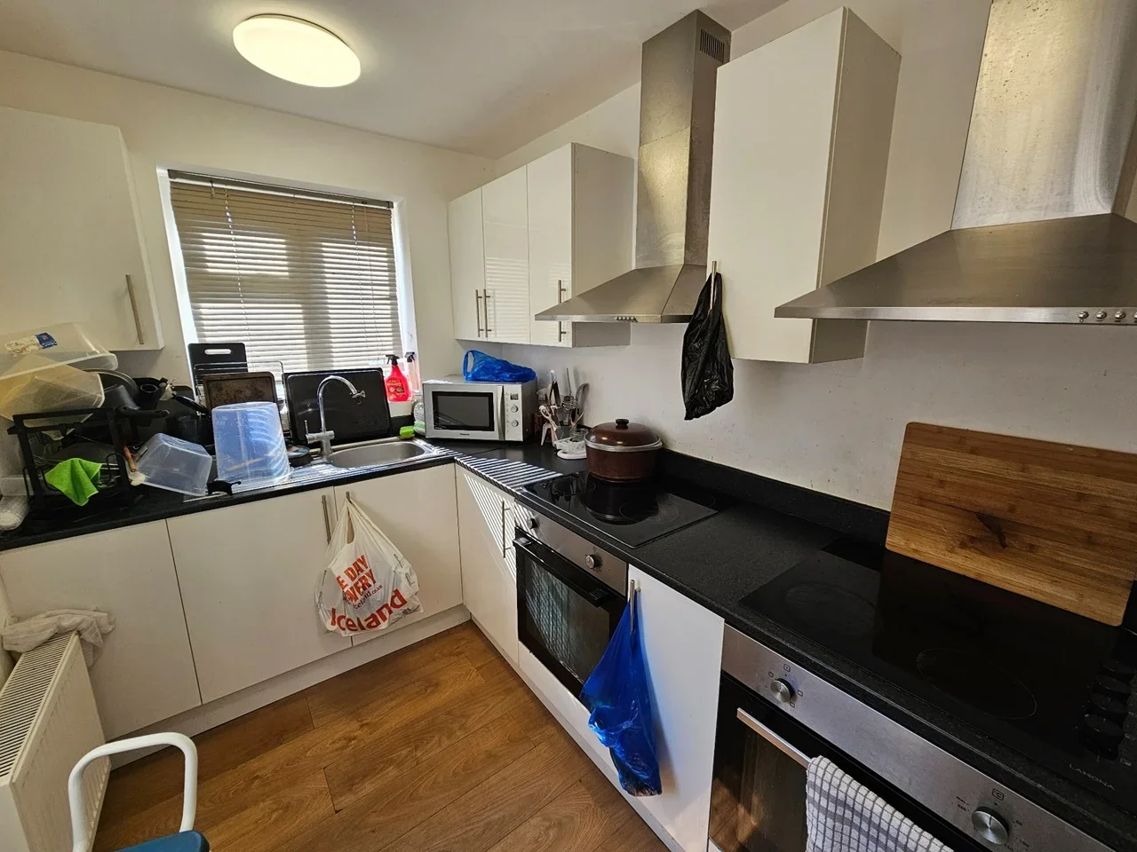 Flat Uvedale Close in Greater London