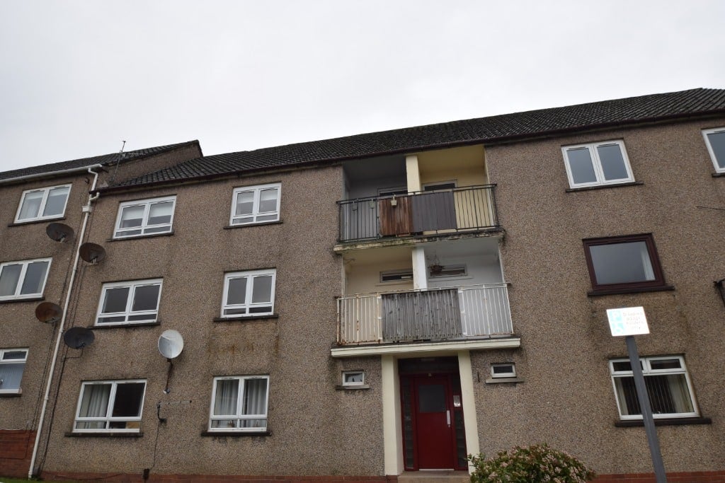 Flat Bailiehill Place in Kilmarnock