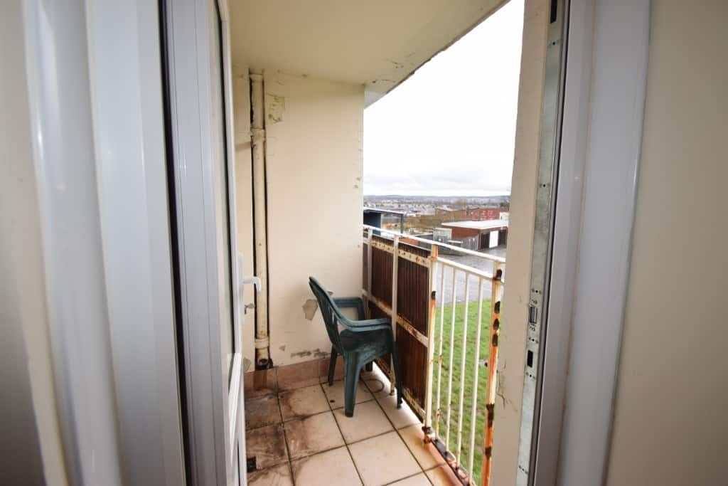 Flat Bailiehill Place in Kilmarnock