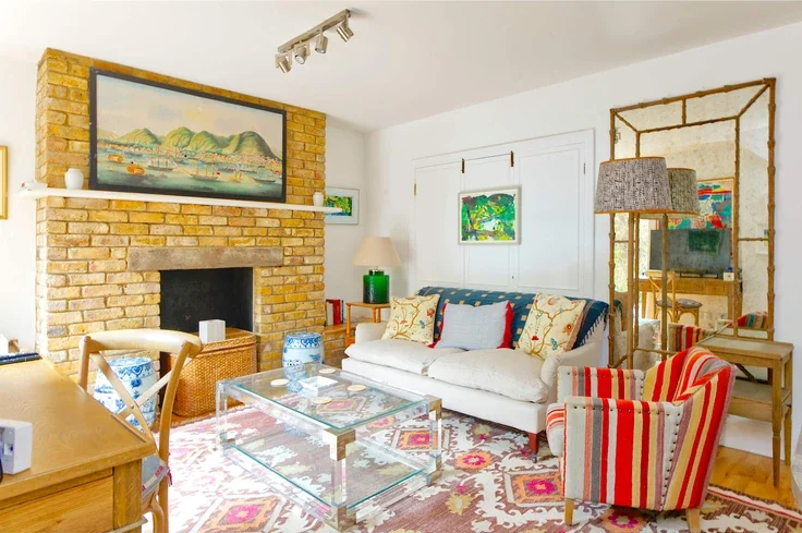 Flat Fernhead Road in City of Westminster