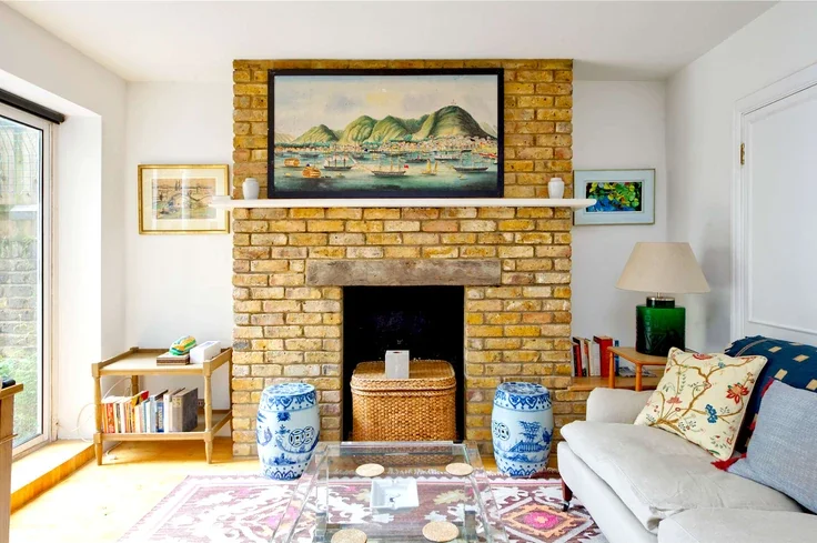 Flat Fernhead Road in City of Westminster