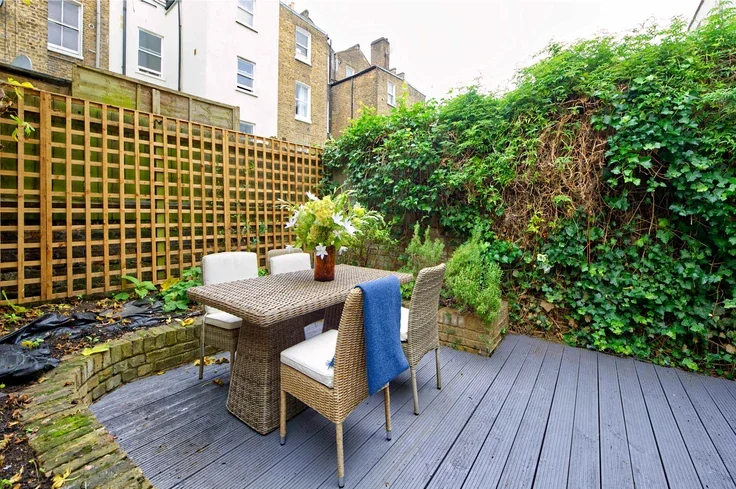 Flat Fernhead Road in City of Westminster