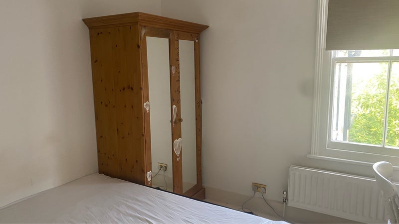 Room Friston Street in Greater London