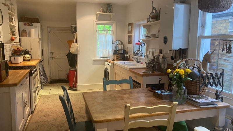 Room Friston Street in Greater London