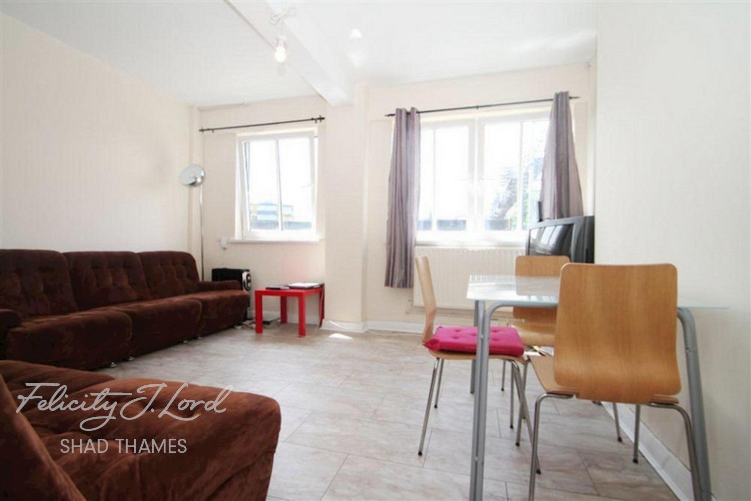 Flat Druid Street in Greater London