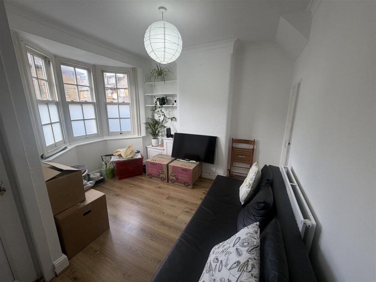 House Bennington Road in Greater London