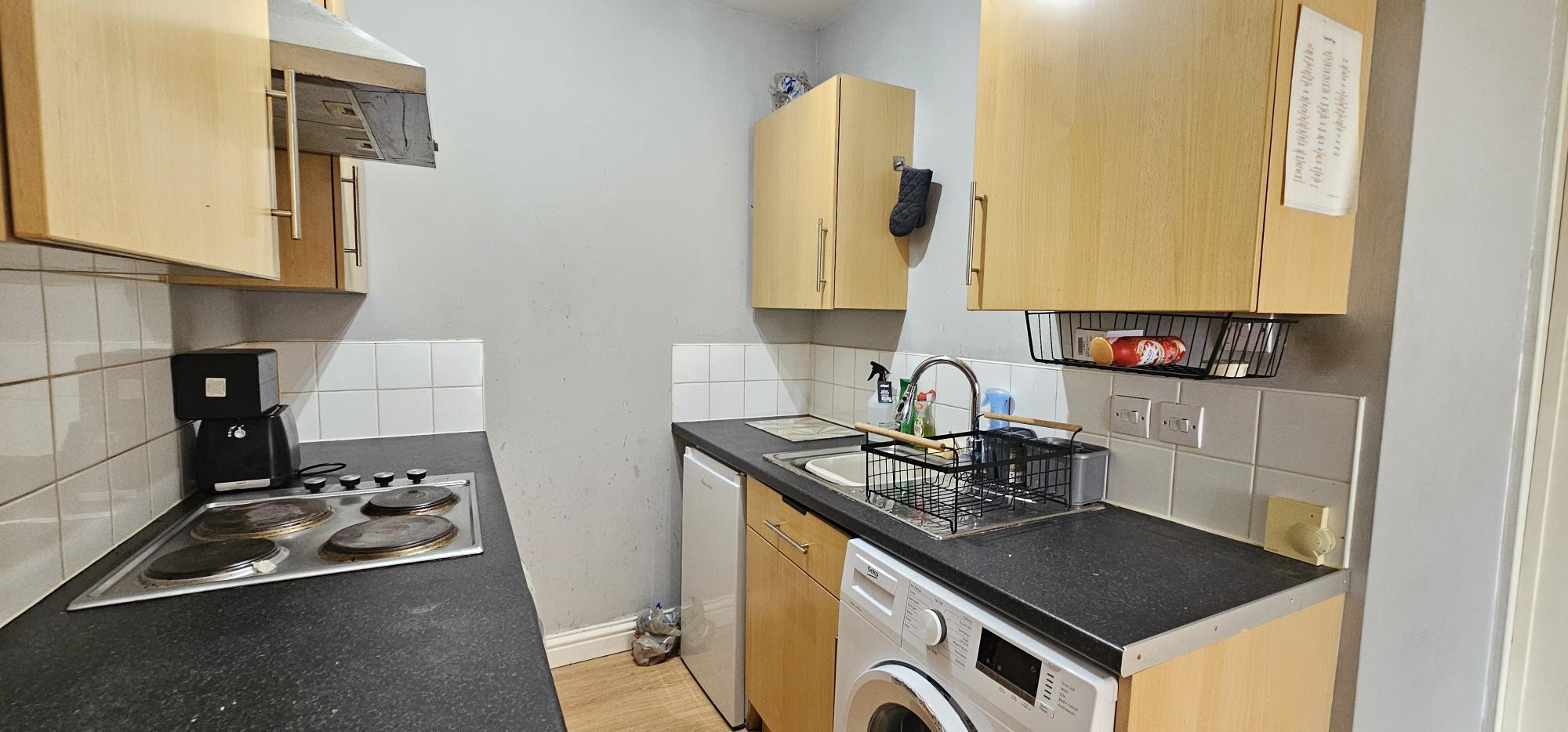 Flat Bath Road in Bristol