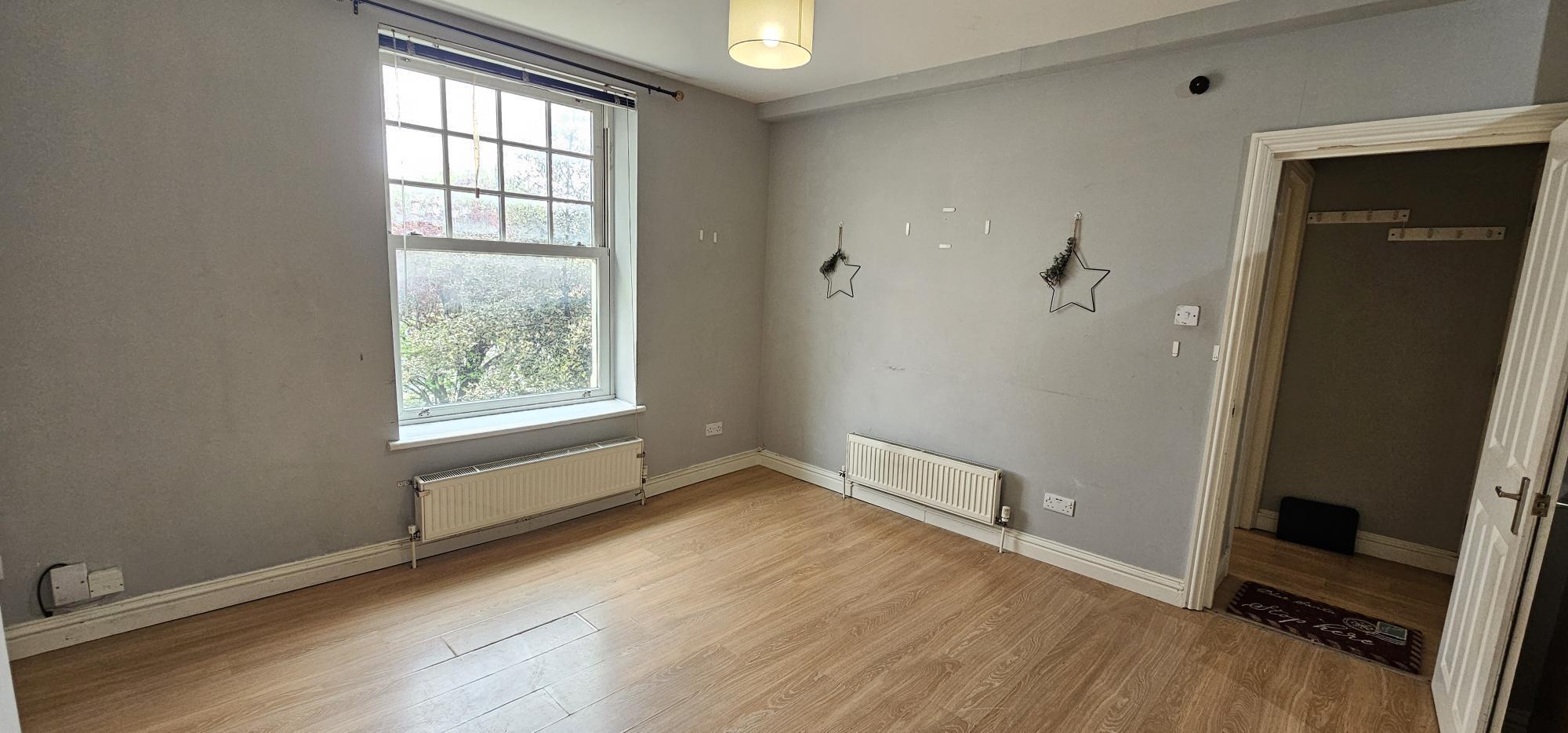 Flat Bath Road in Bristol