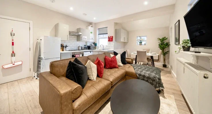 Flat Lynchford Road in Rushmoor