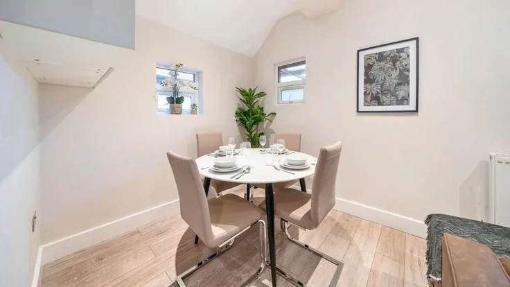 Flat Lynchford Road in Rushmoor