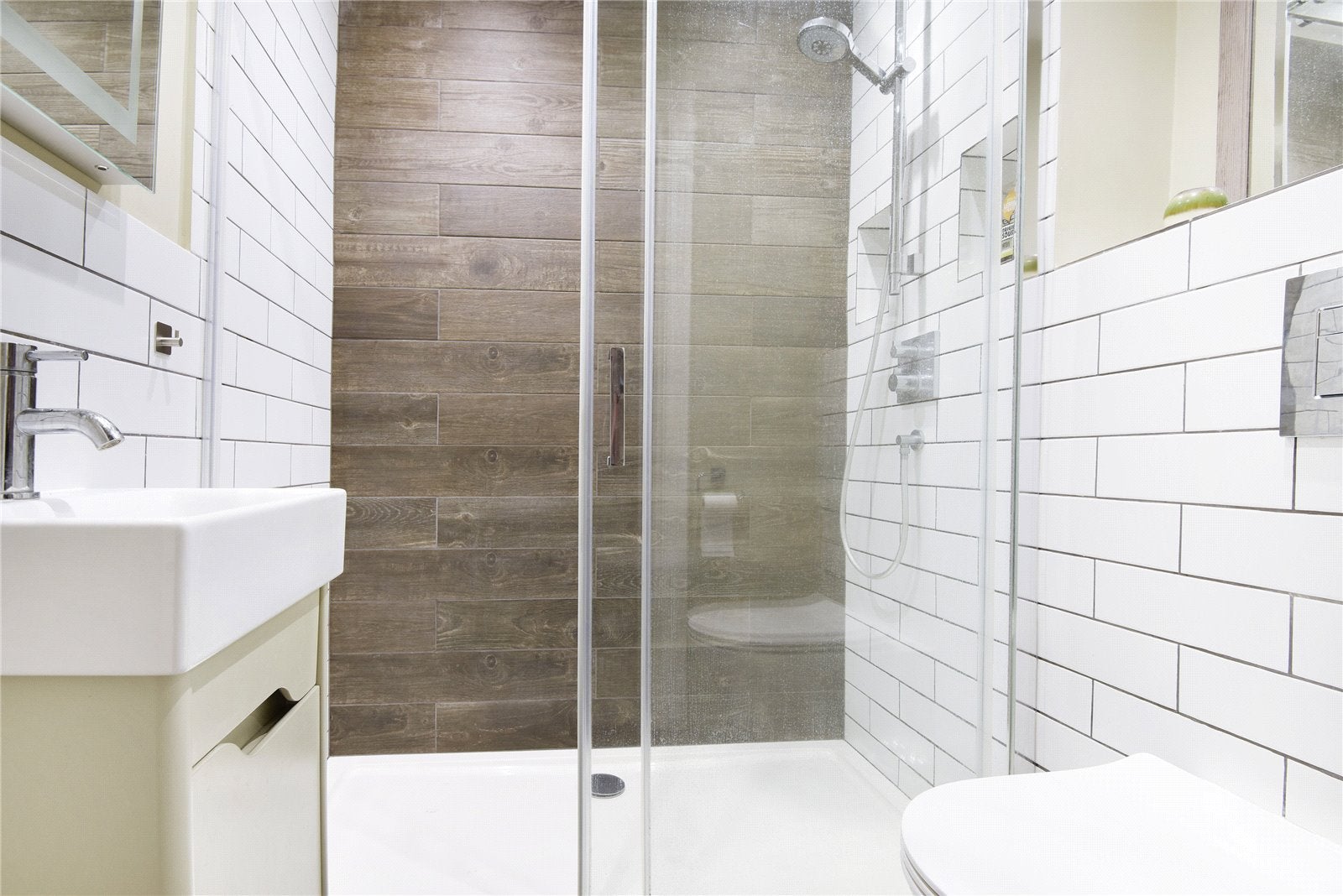 Flat Stanhope Road in Greater London