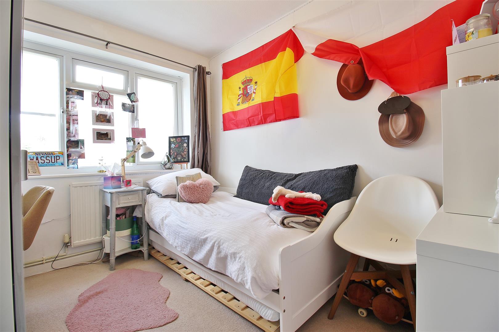 House Bankside Close in Greater London