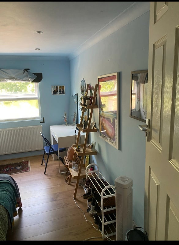 Room Daubeney Road in Greater London