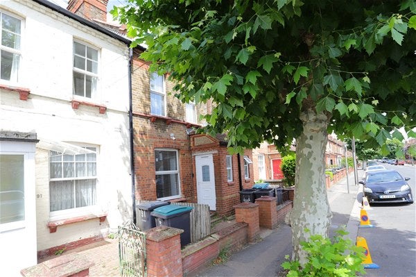 House Moselle Avenue in Greater London