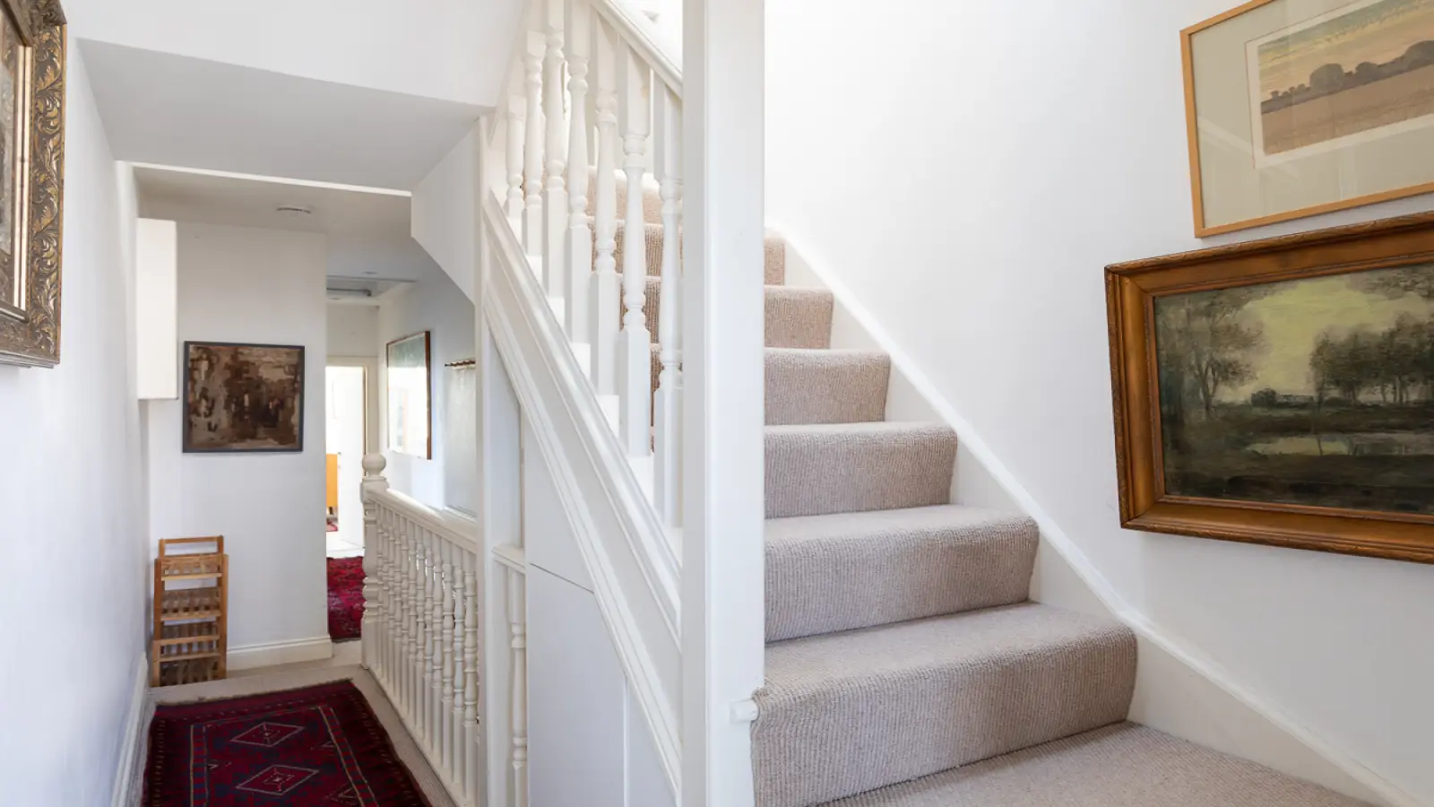 Flat Balliol Road in Greater London
