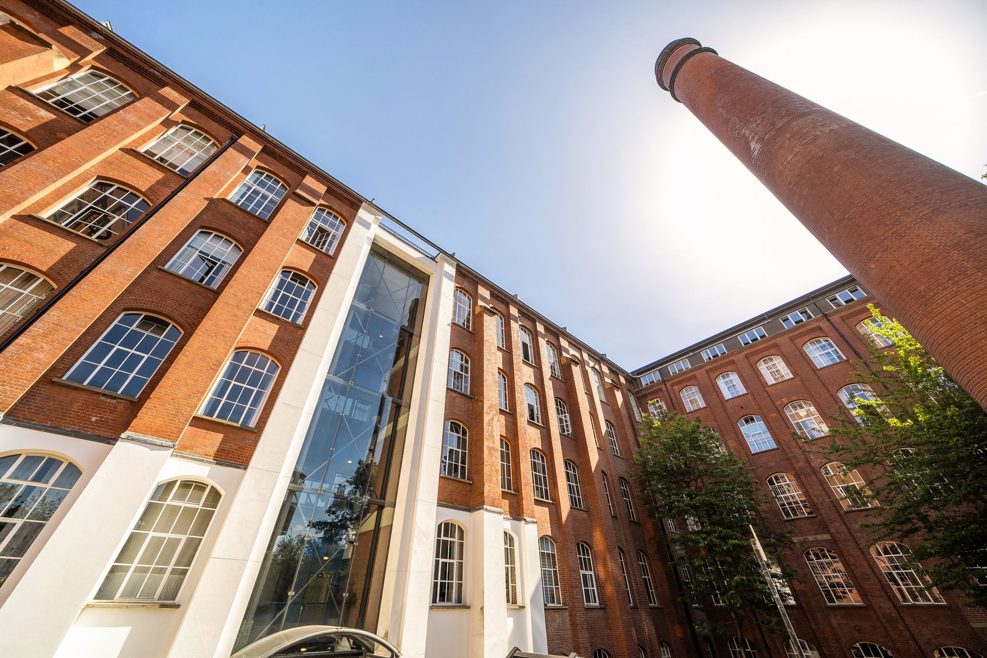 Flat Fairfield Road in Greater London