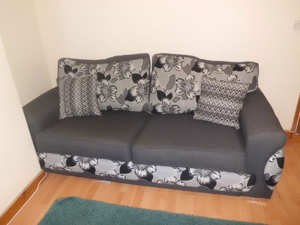 Room Heeley Road in Birmingham