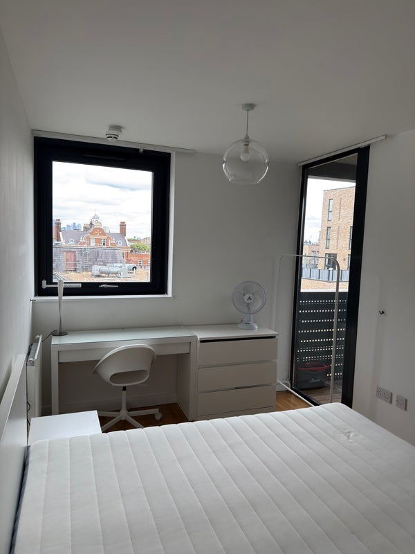 Room Amelia Street in Greater London